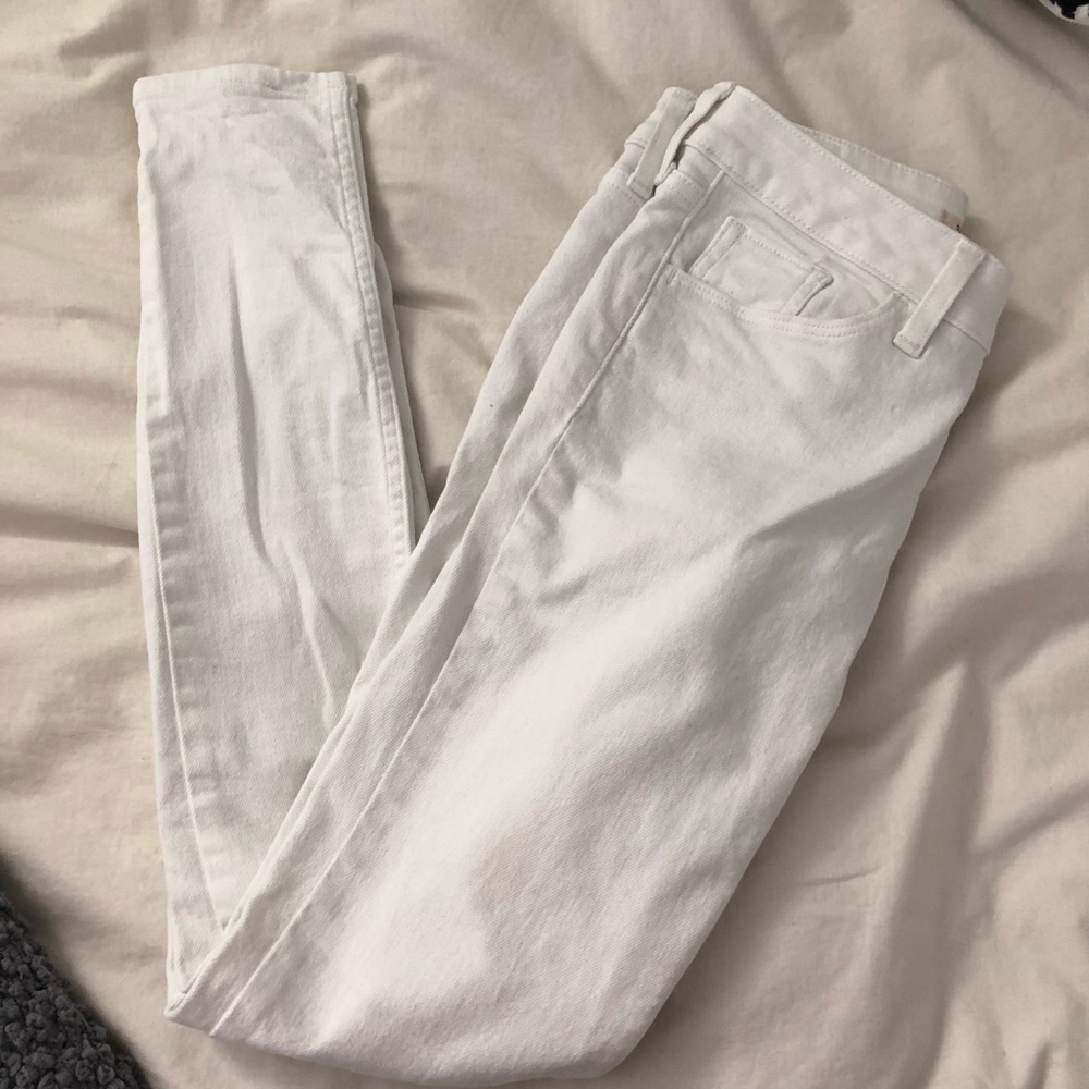 LEVI’S// white skinny jeans